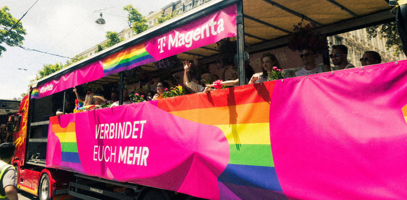 #LivePride – Magenta feiert Regenbogenparaden in ganz Österreich